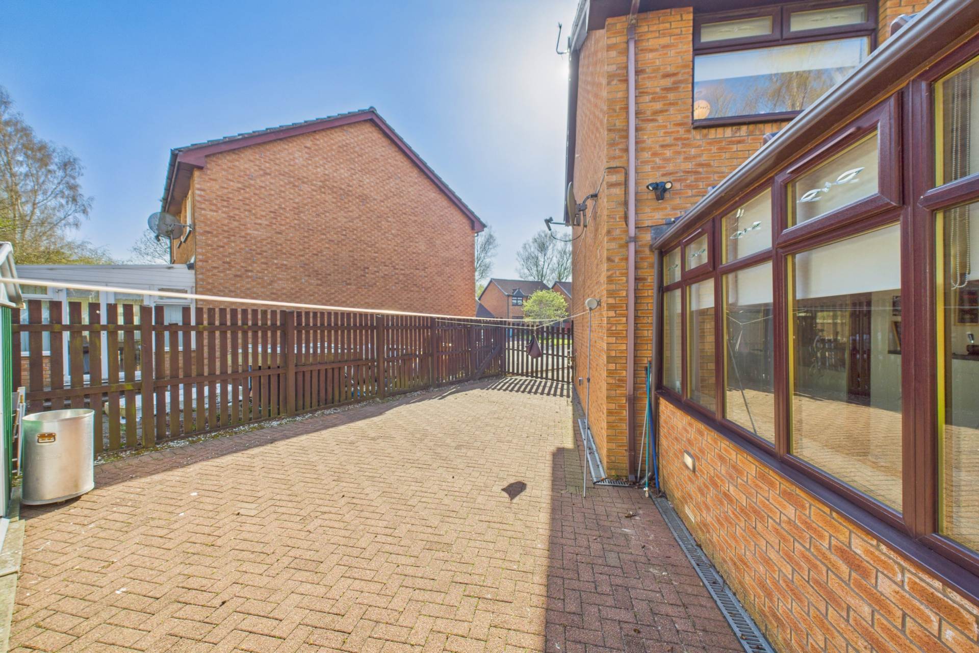 Neptune Way, Bellshill