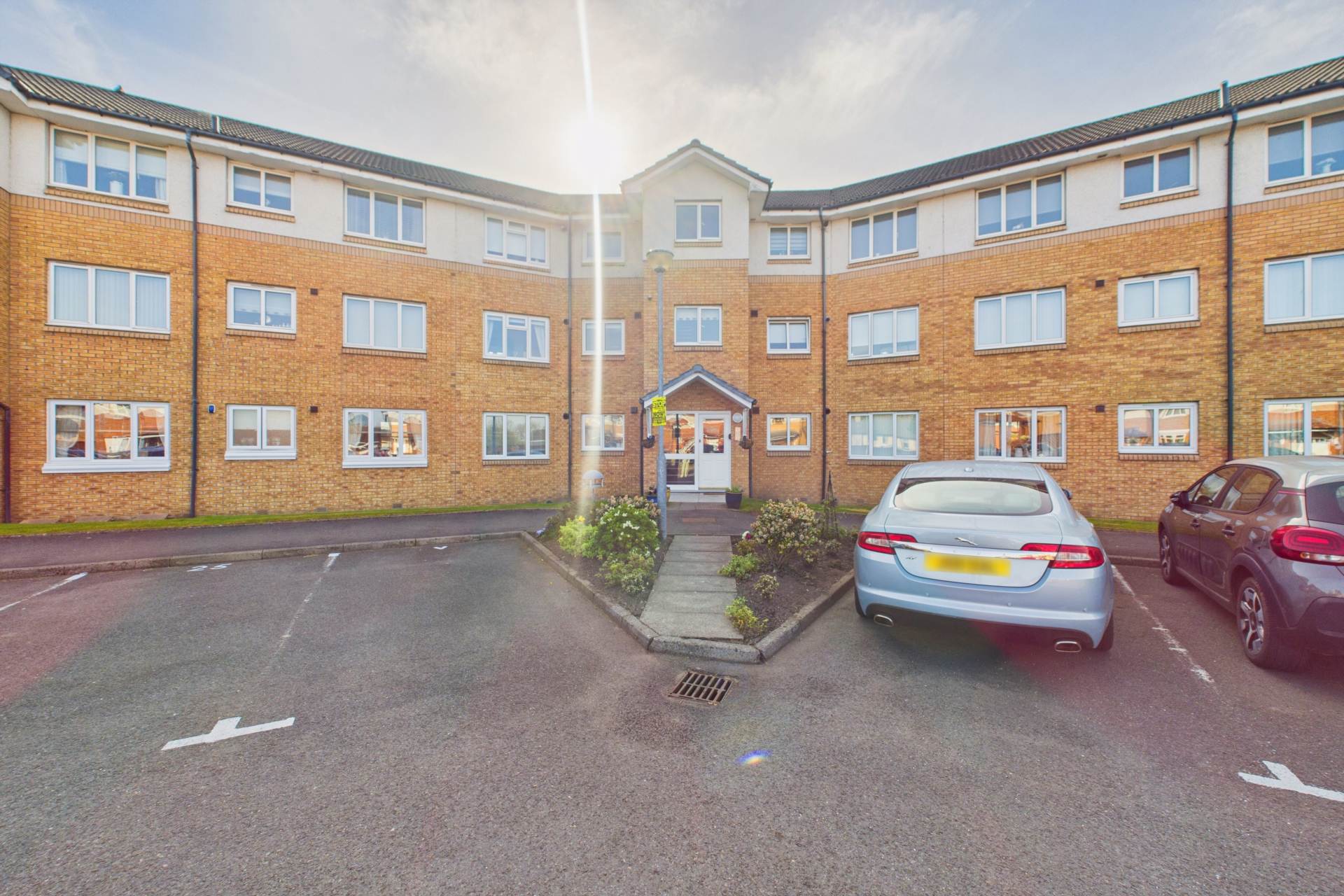 Devine Court, Wishaw