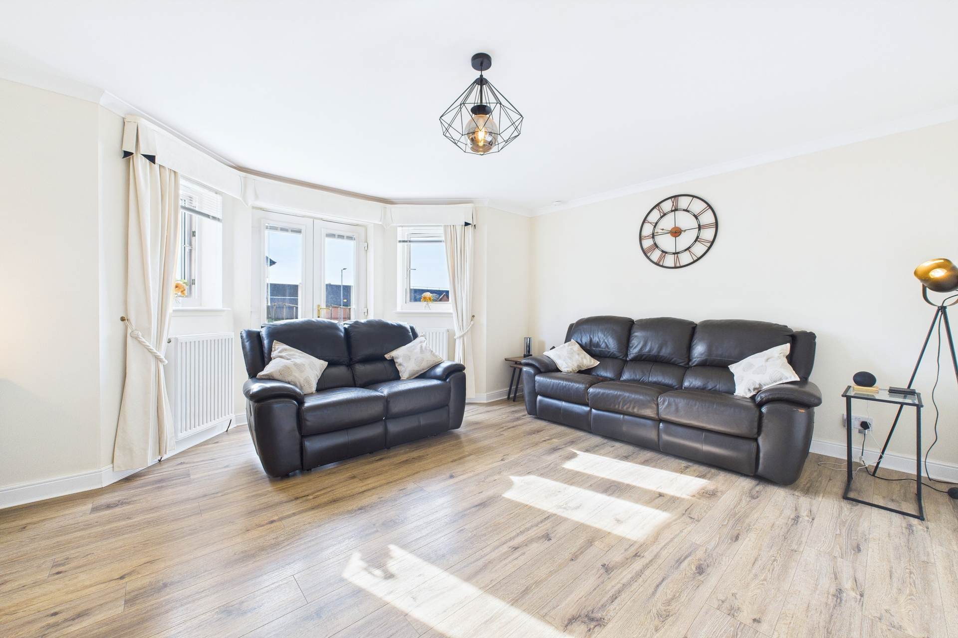 Devine Court, Wishaw
