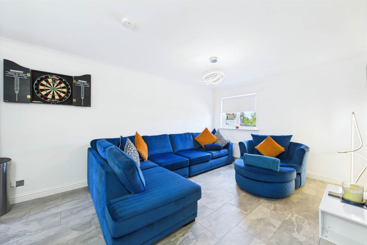 Images for Russell Gardens, Uddingston