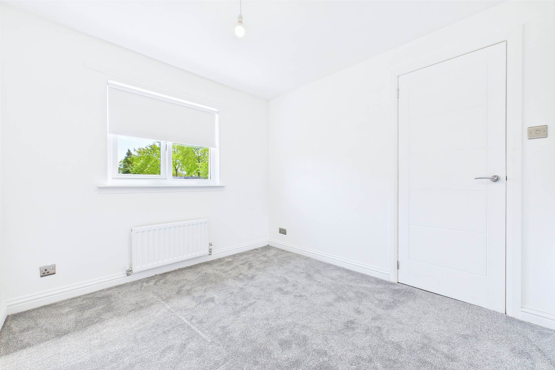 Russell Gardens, Uddingston
