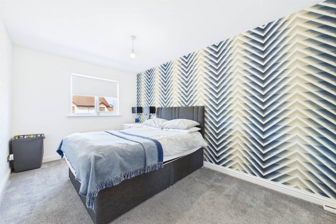 Images for Russell Gardens, Uddingston