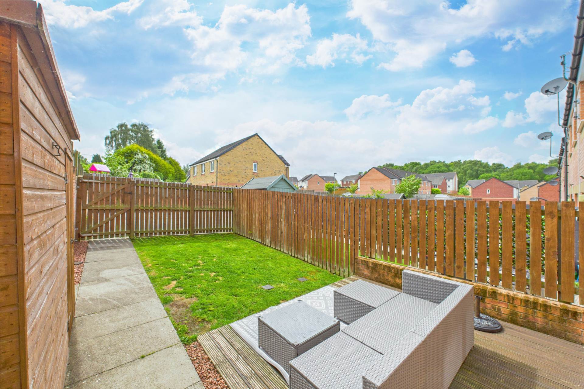 Valleyfield Crescent, Ferniegair