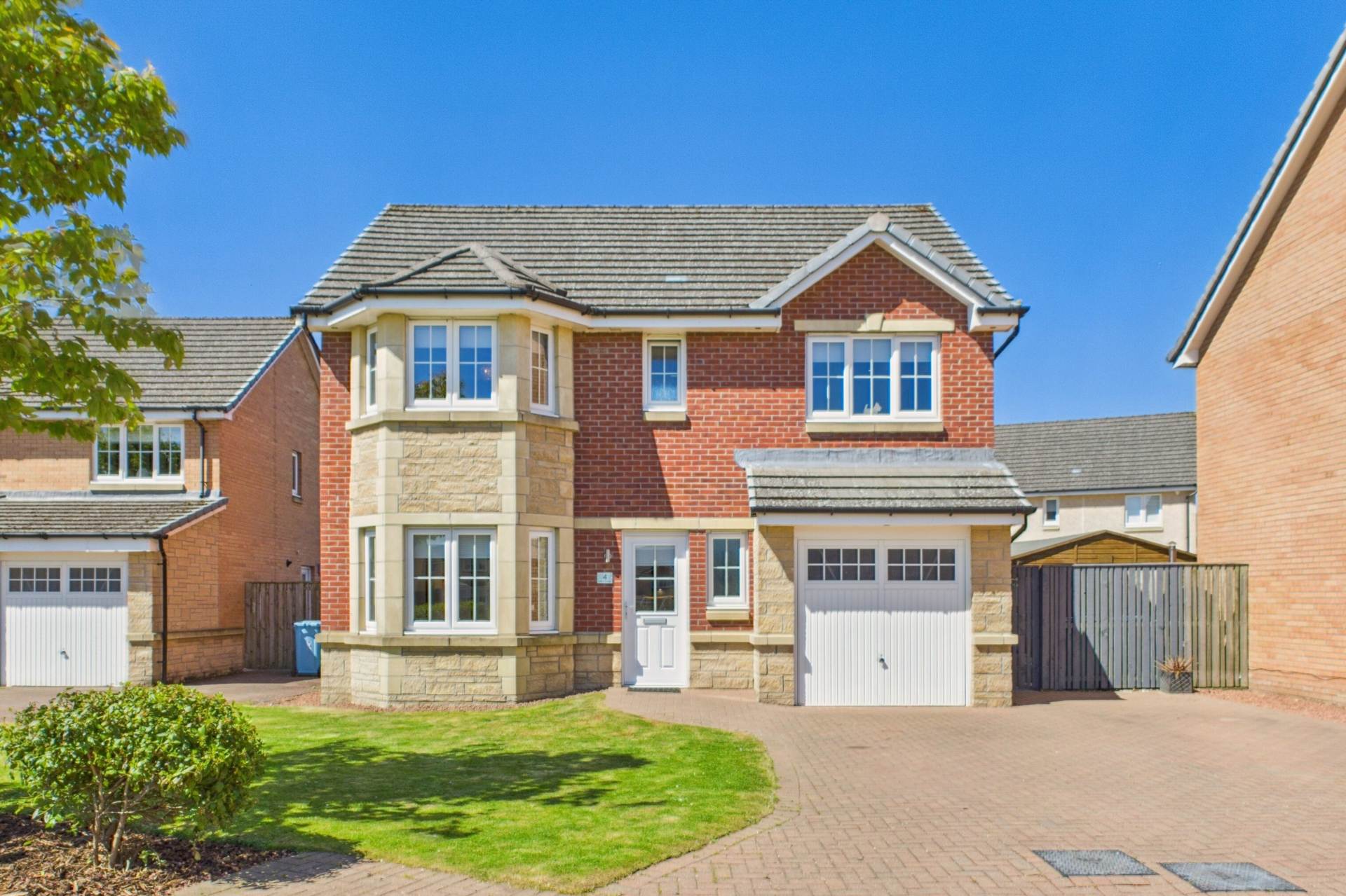 Durham Gardens, Airdrie