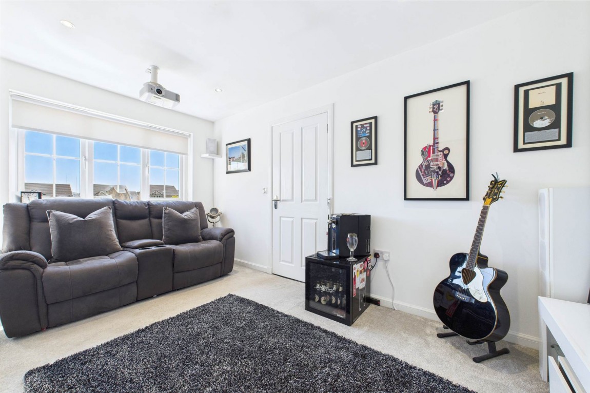 Images for Durham Gardens, Airdrie