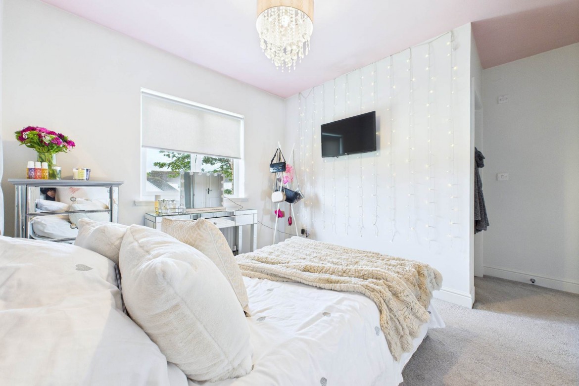 Images for Broomhouse Crescent, Uddingston