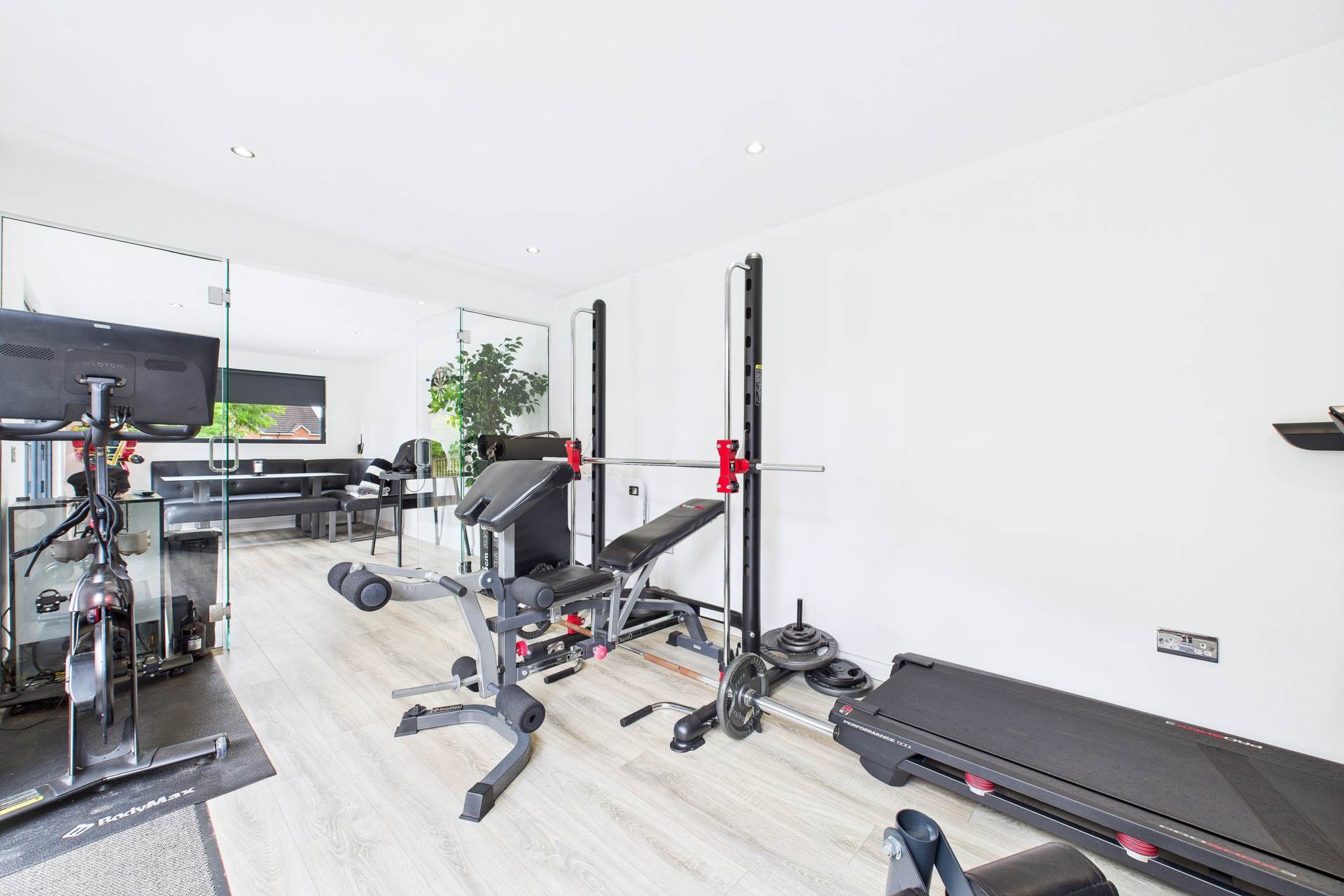 Broomhouse Crescent, Uddingston