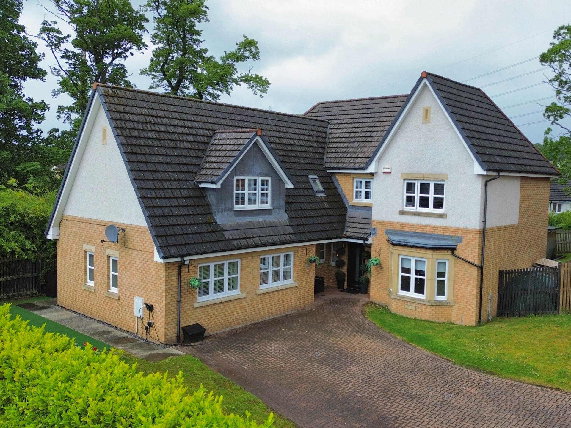 Broomhouse Crescent, Uddingston