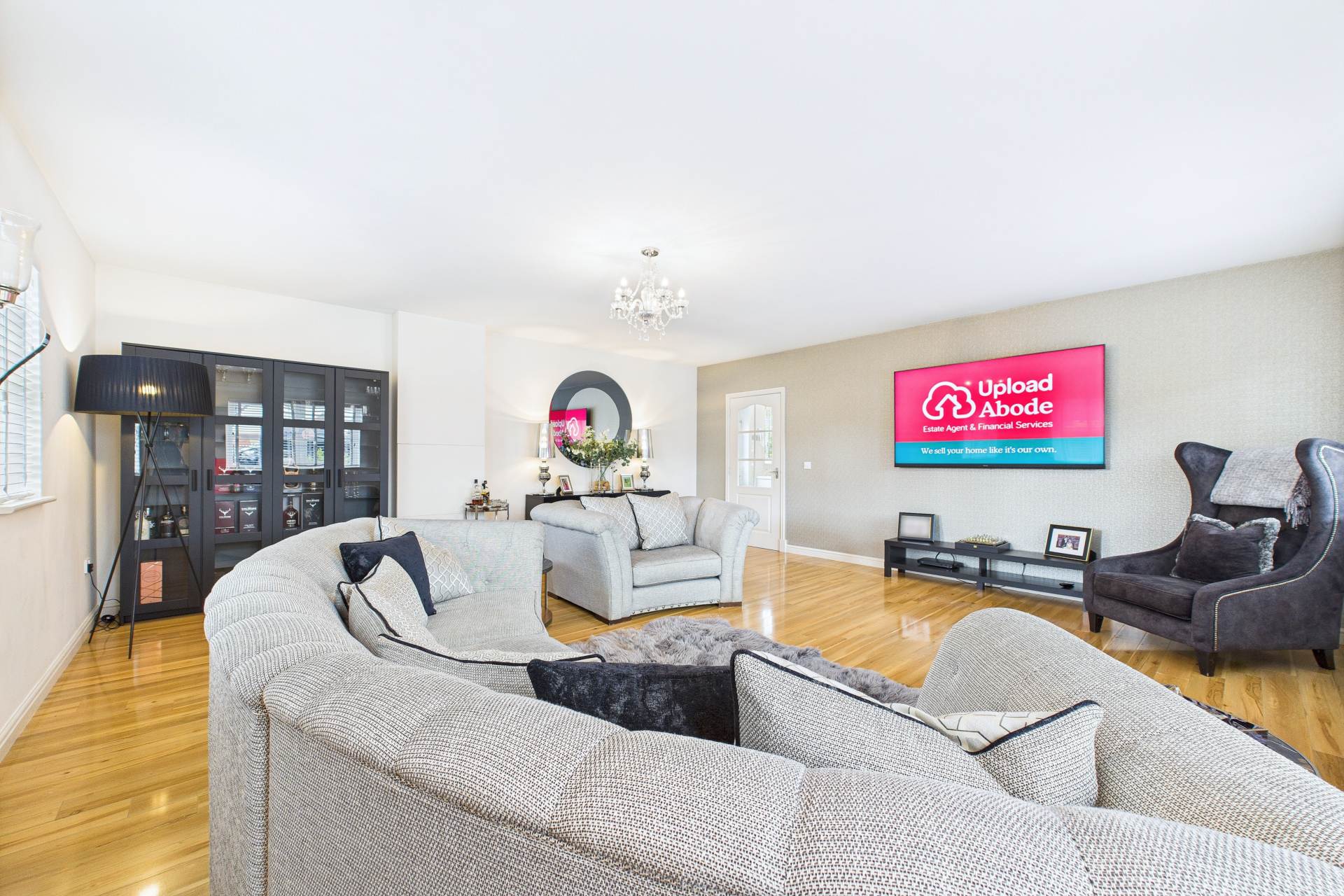 Broomhouse Crescent, Uddingston