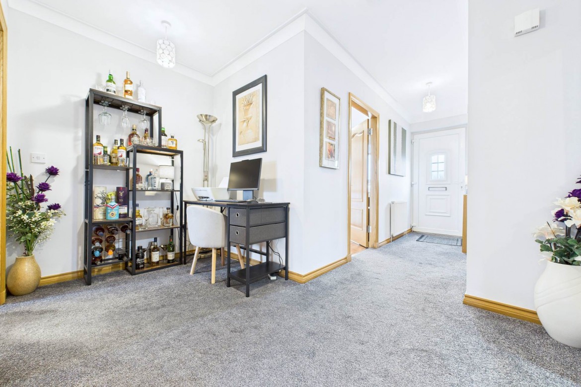 Images for Pipers Court, Shotts