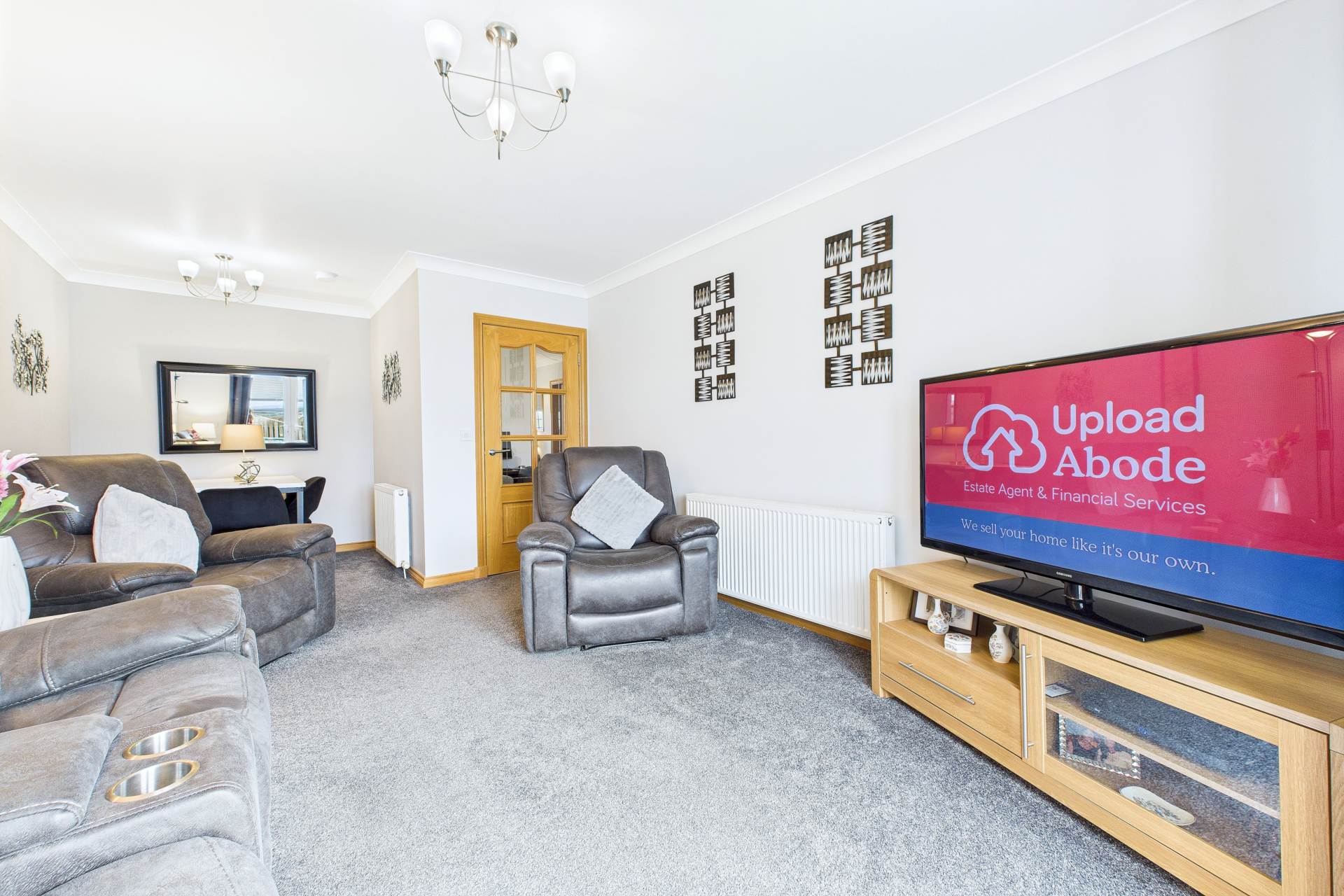 Pipers Court, Shotts