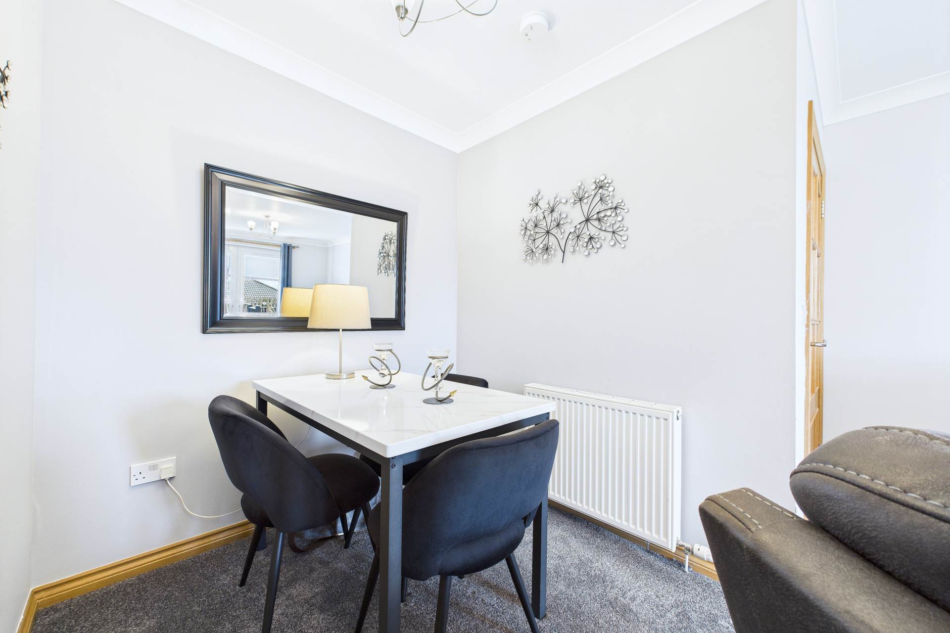 Pipers Court, Shotts