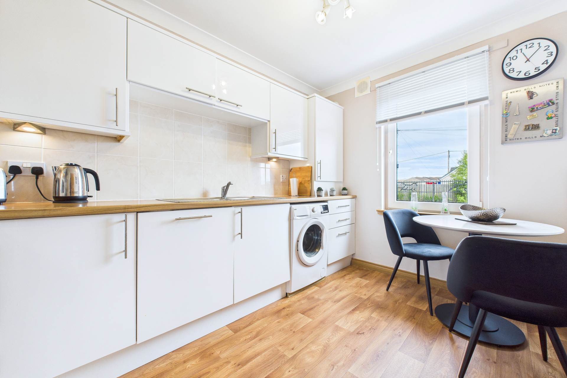 Pipers Court, Shotts