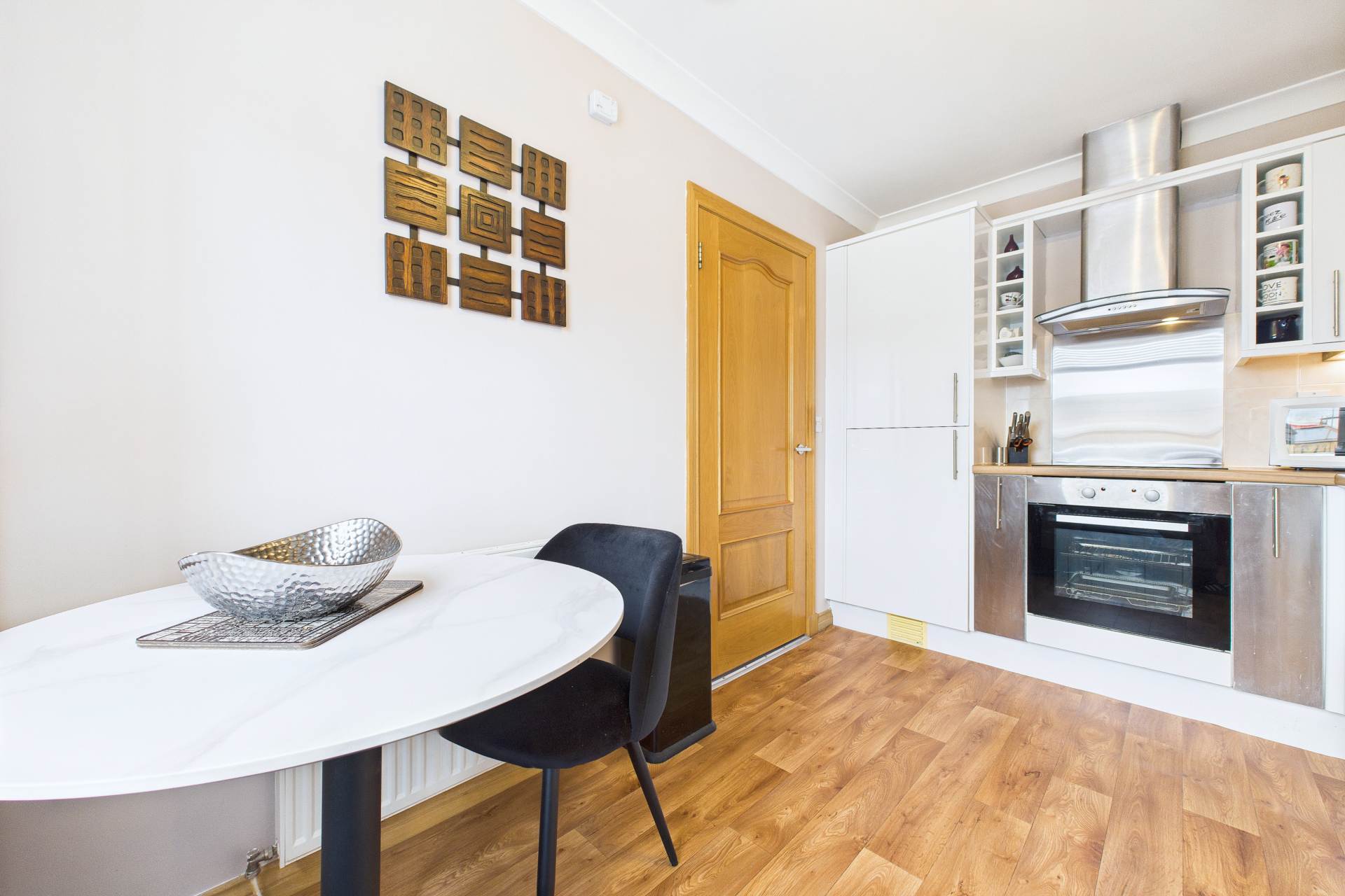Pipers Court, Shotts