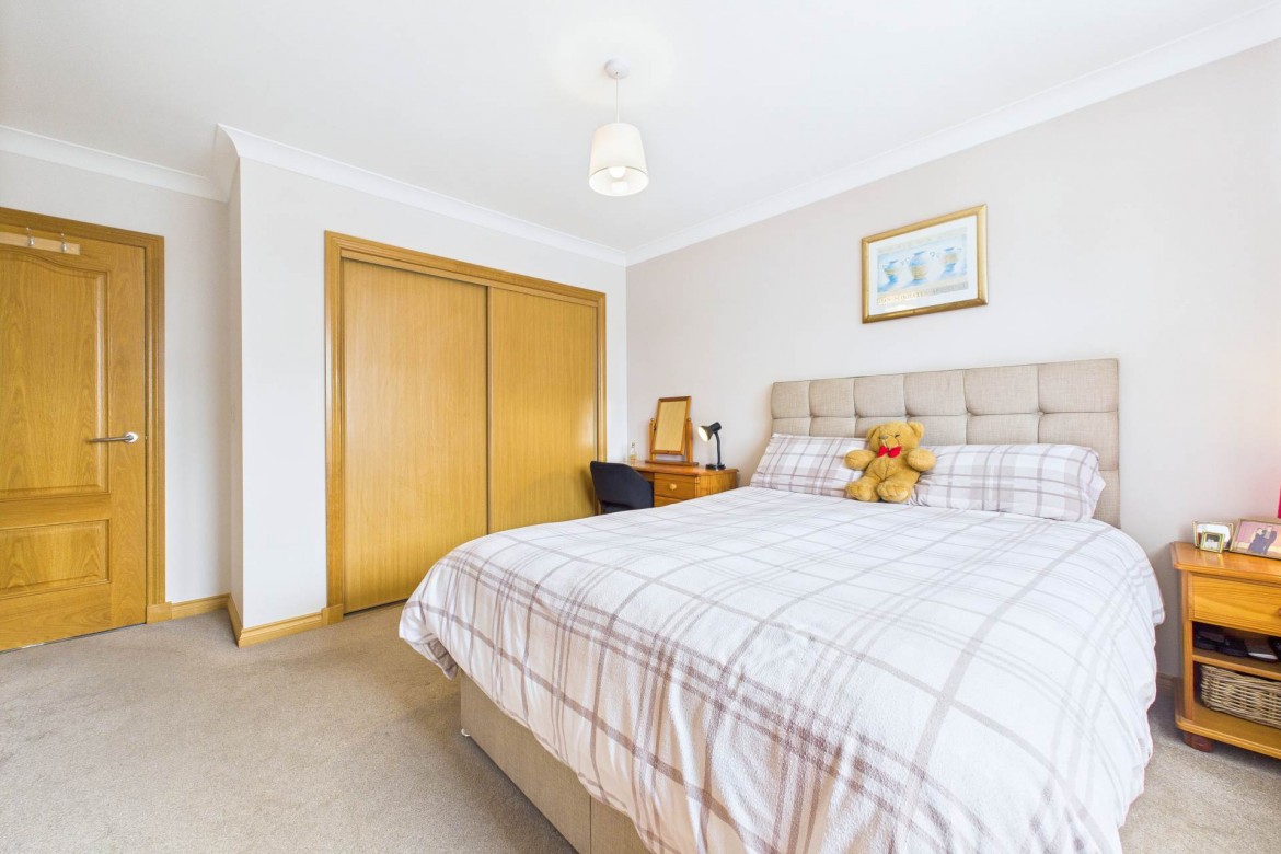 Images for Pipers Court, Shotts