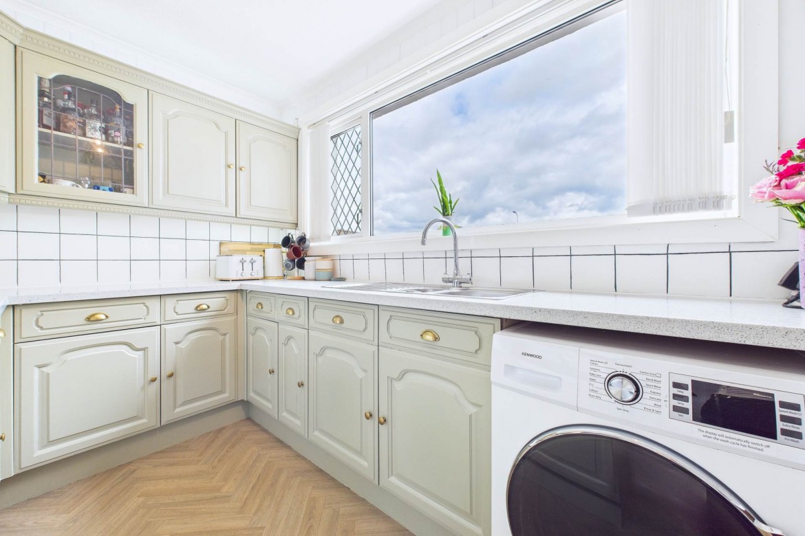 Images for Kirk Path, Allanton, Shotts