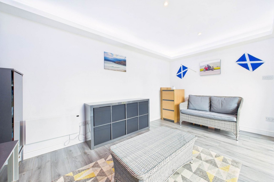 Images for Hartwood Road, Hartwood