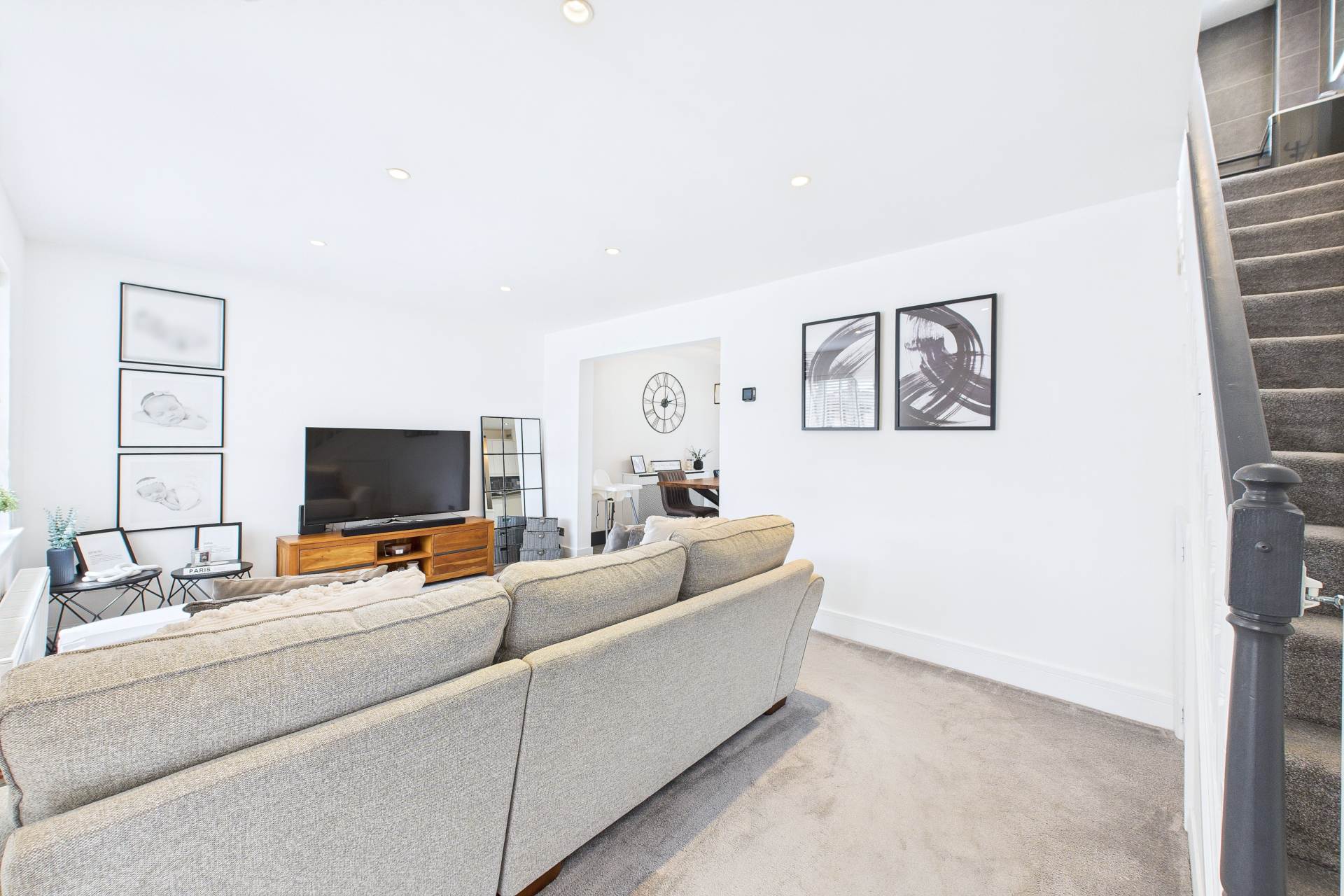 Albert Quadrant, Holytown, Motherwell