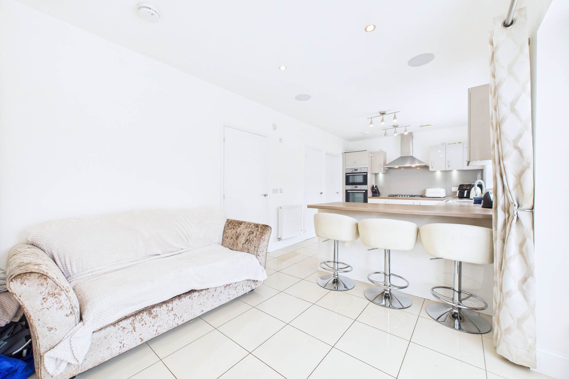 Rosehall Way, Broomhouse, Uddingston