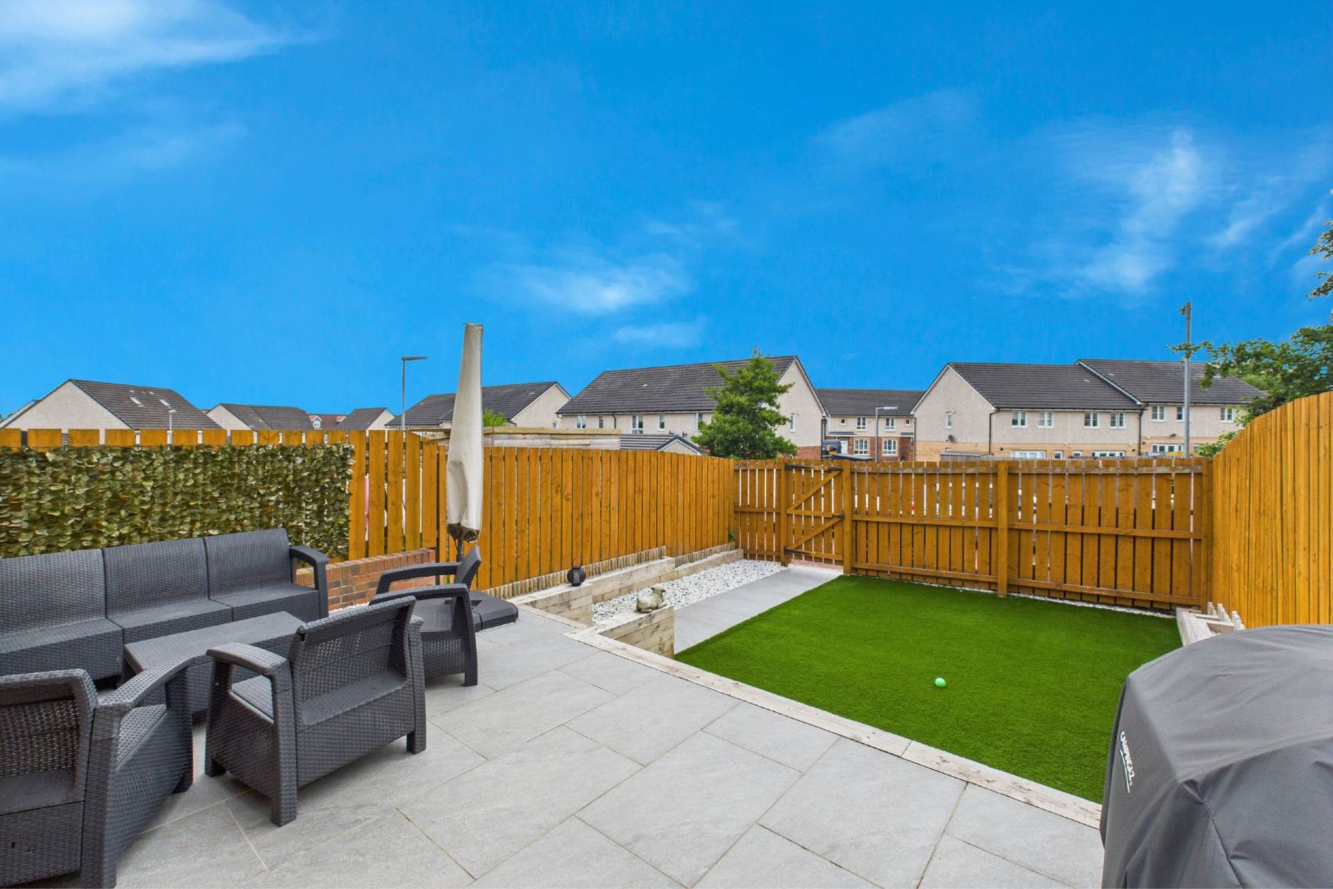 Hoy Gardens, Motherwell