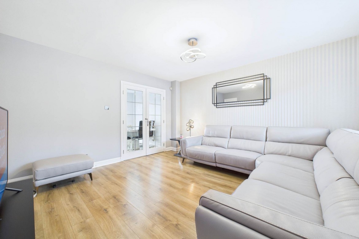 Images for Darvel Grove, West Craigs, Glasgow