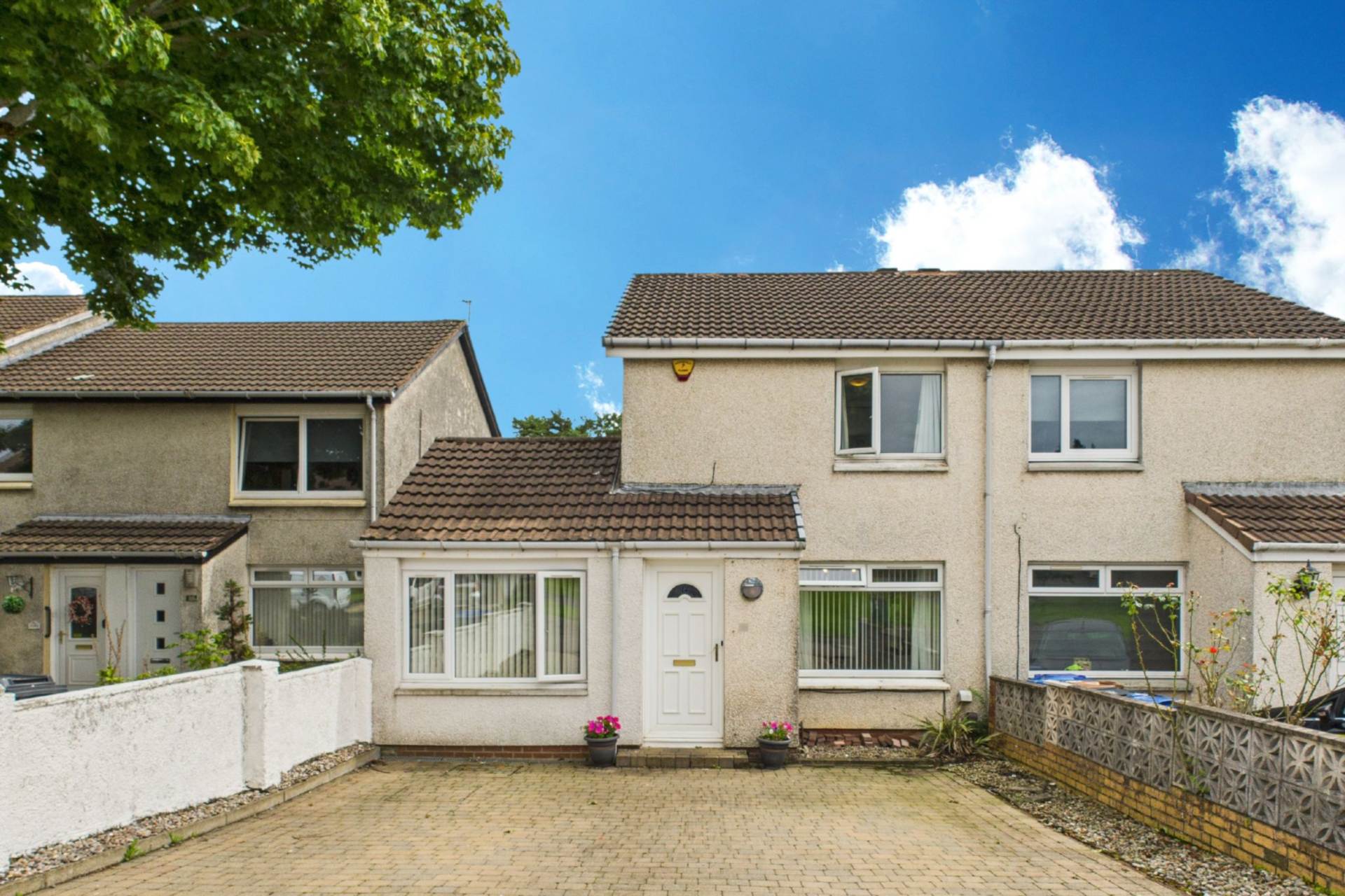 Invergarry Quadrant, Thornliebank