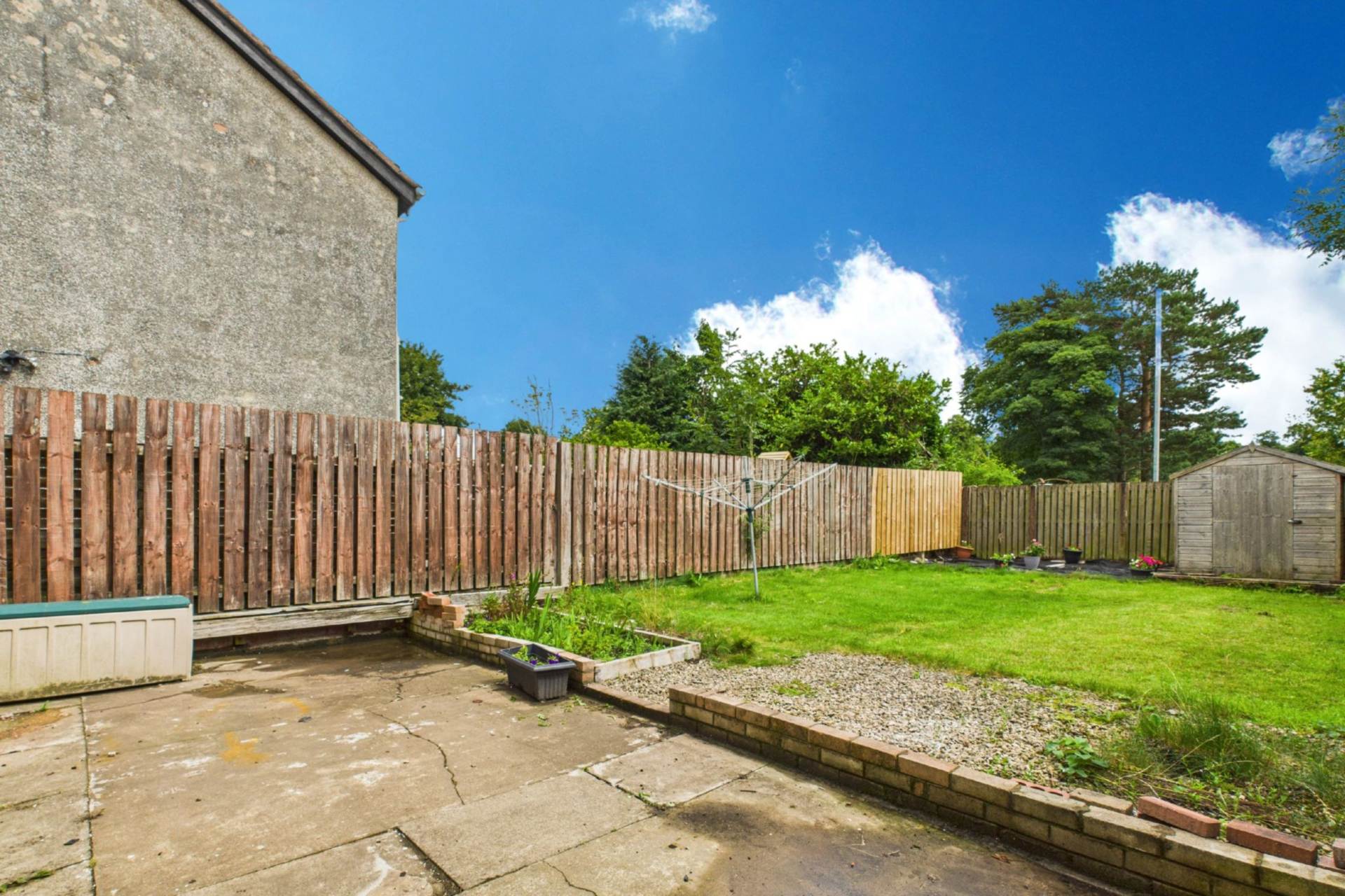 Invergarry Quadrant, Thornliebank