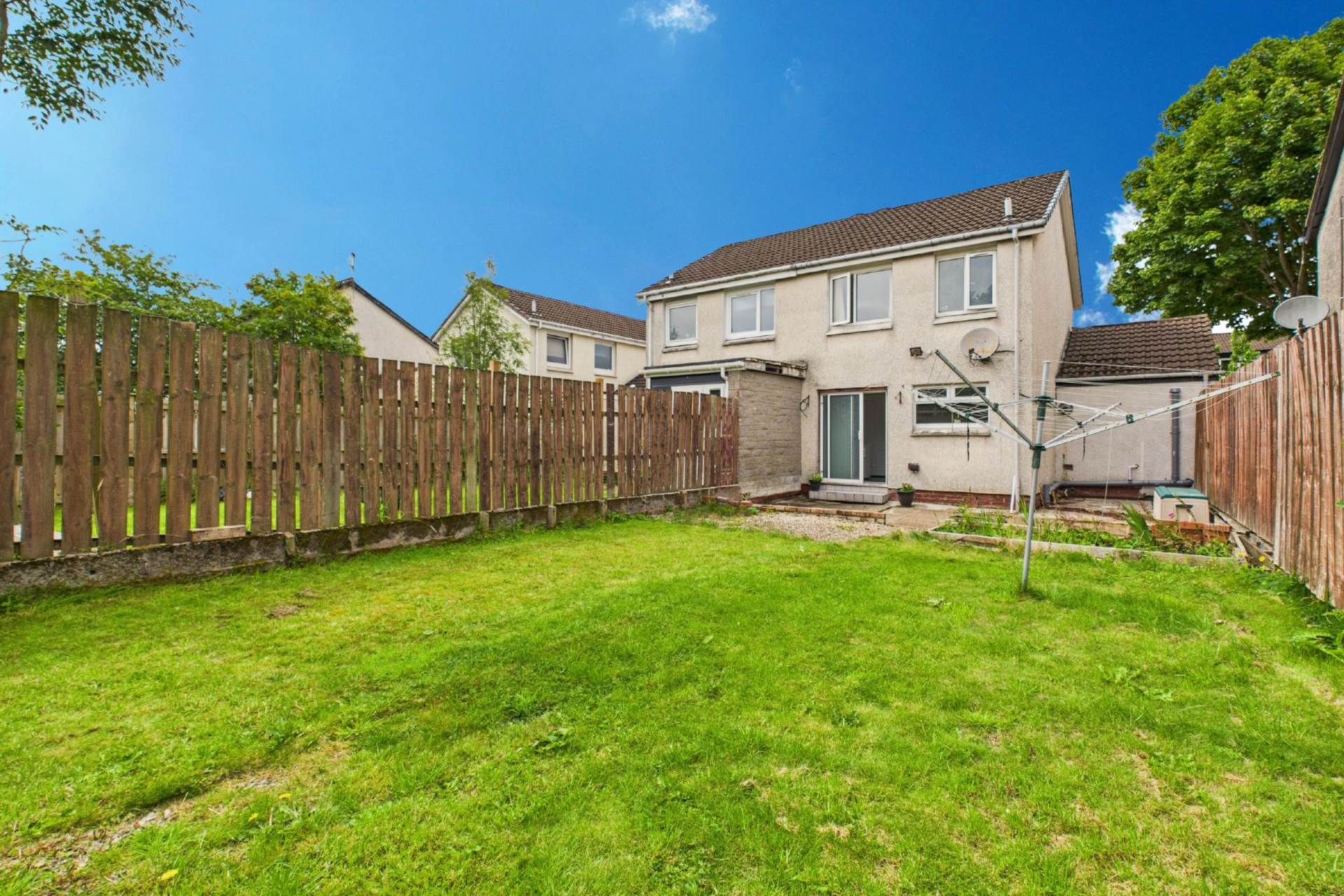 Invergarry Quadrant, Thornliebank