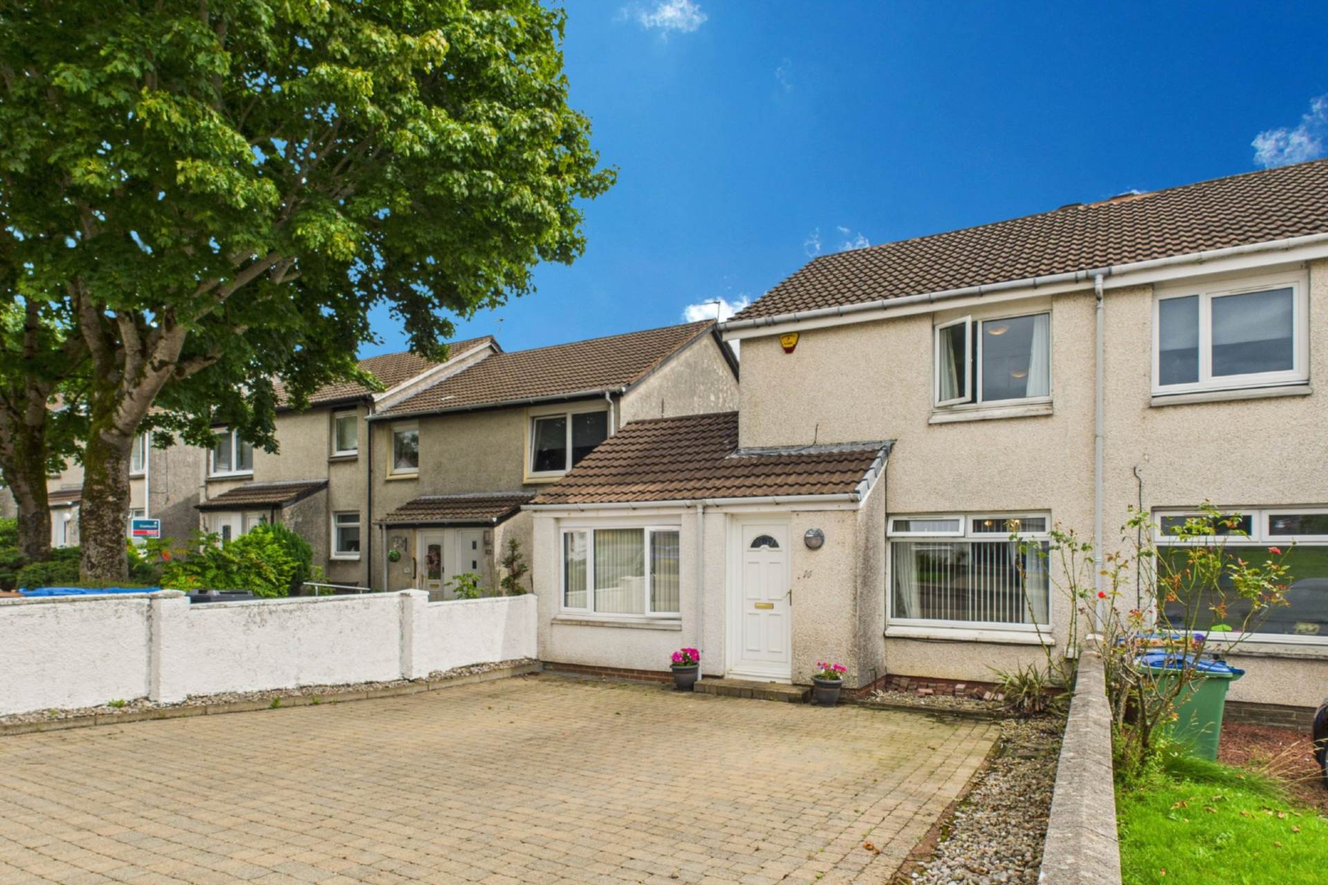 Invergarry Quadrant, Thornliebank