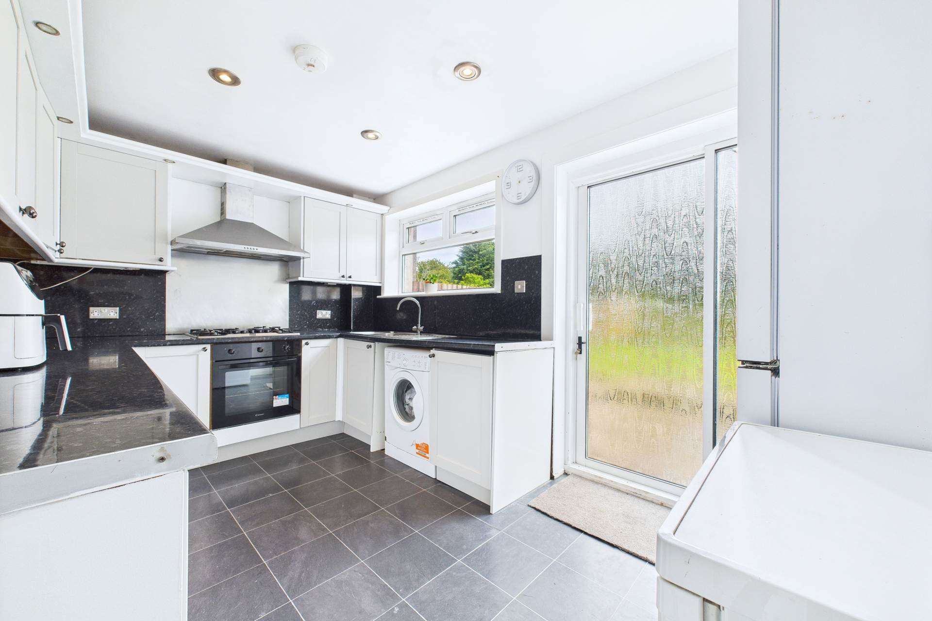 Invergarry Quadrant, Thornliebank