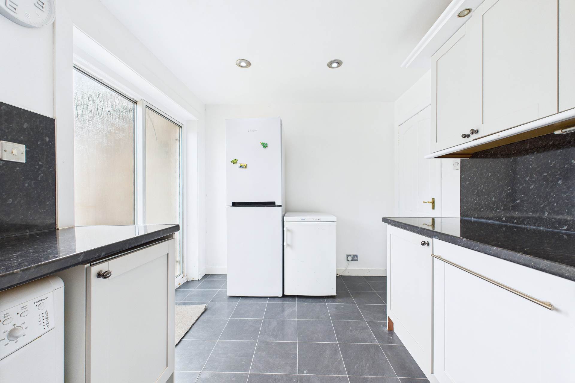 Invergarry Quadrant, Thornliebank