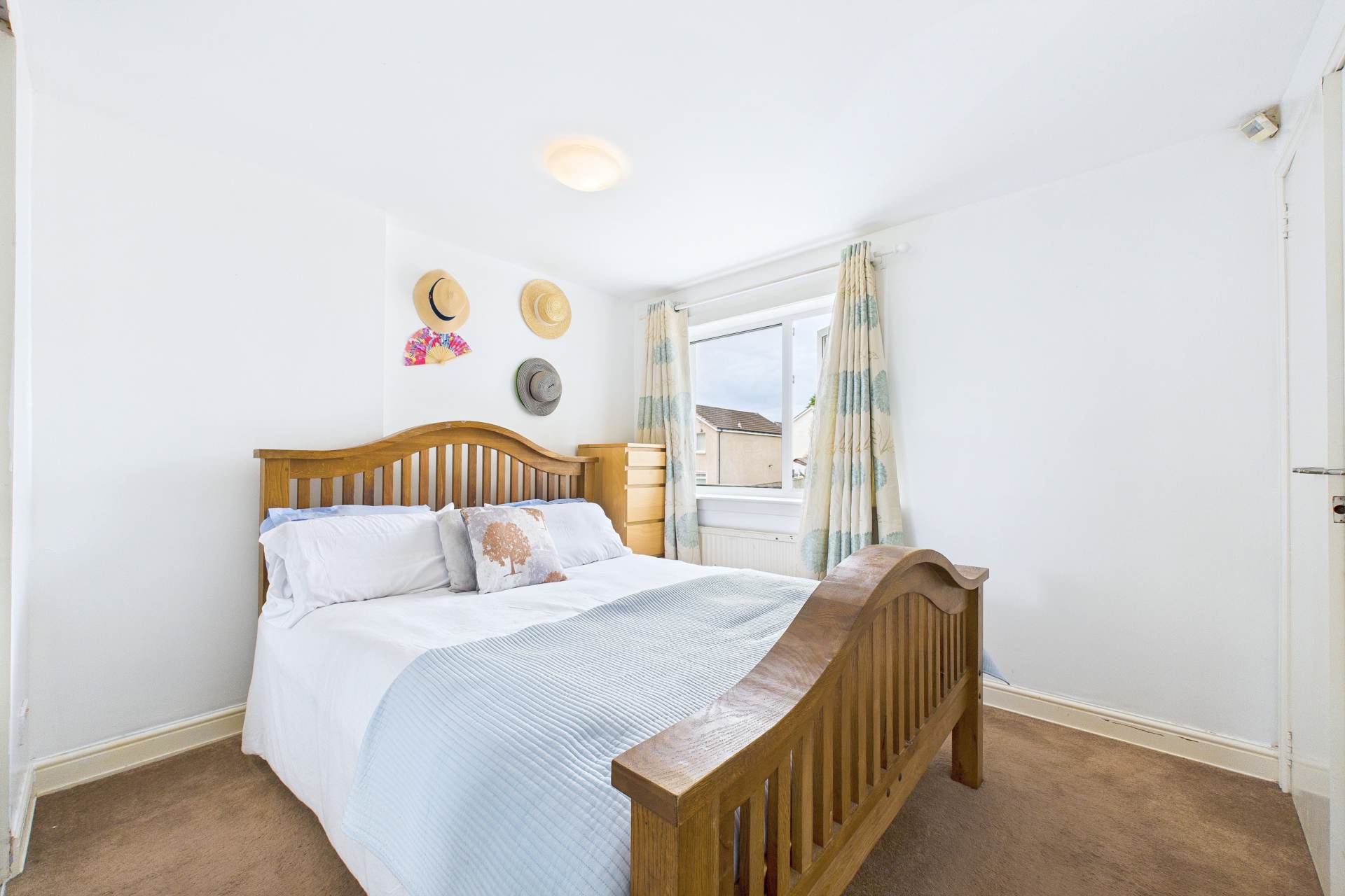 Invergarry Quadrant, Thornliebank