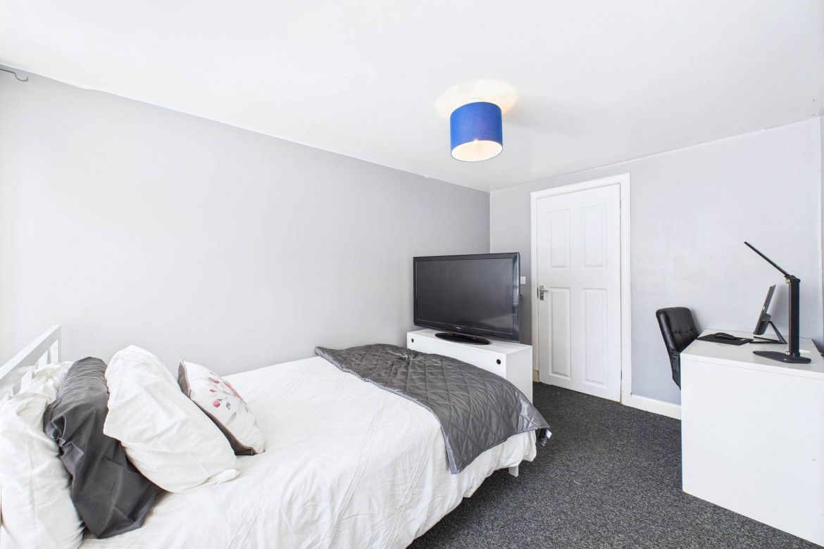 Images for Invergarry Quadrant, Thornliebank