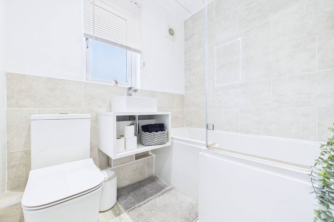 Images for Carr Quadrant, Mossend, Bellshill