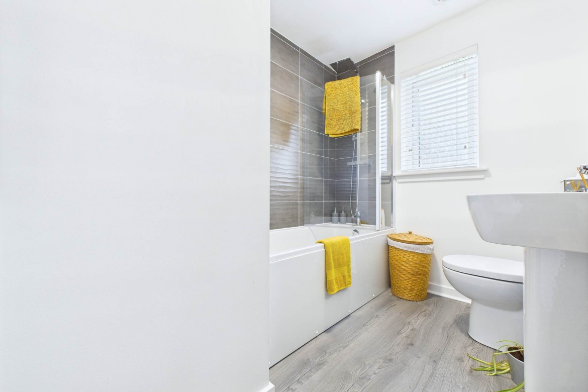 Images for Lotus Crescent, Cleland