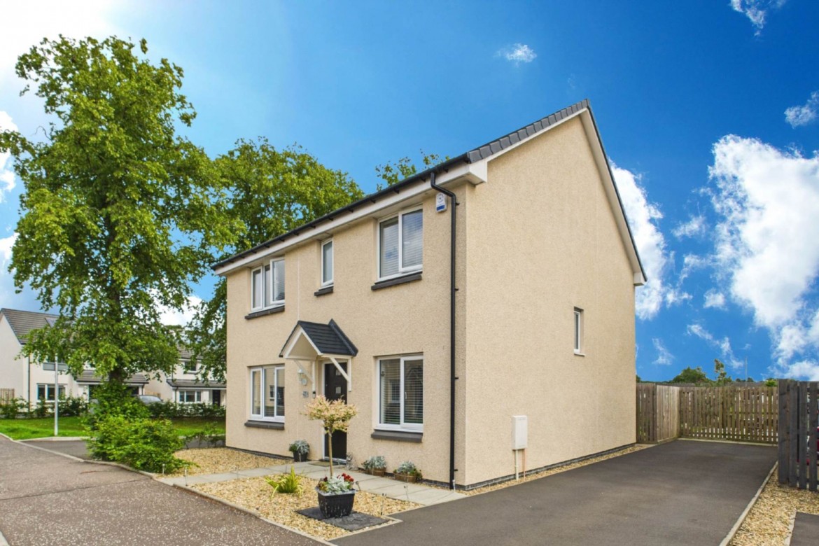 Images for Lotus Crescent, Cleland