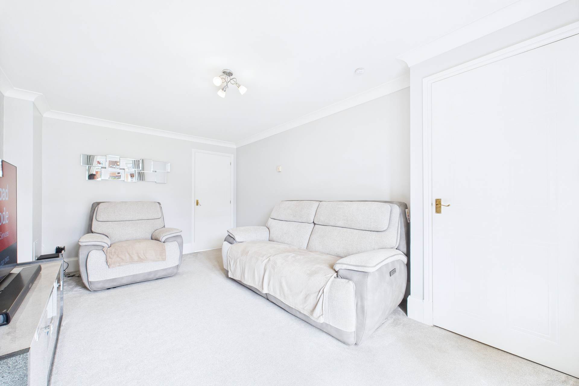 Glendeveron Way, Carfin