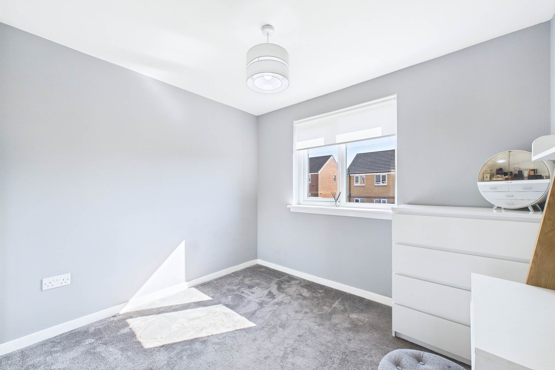 Aquitania Crescent, Larkhall