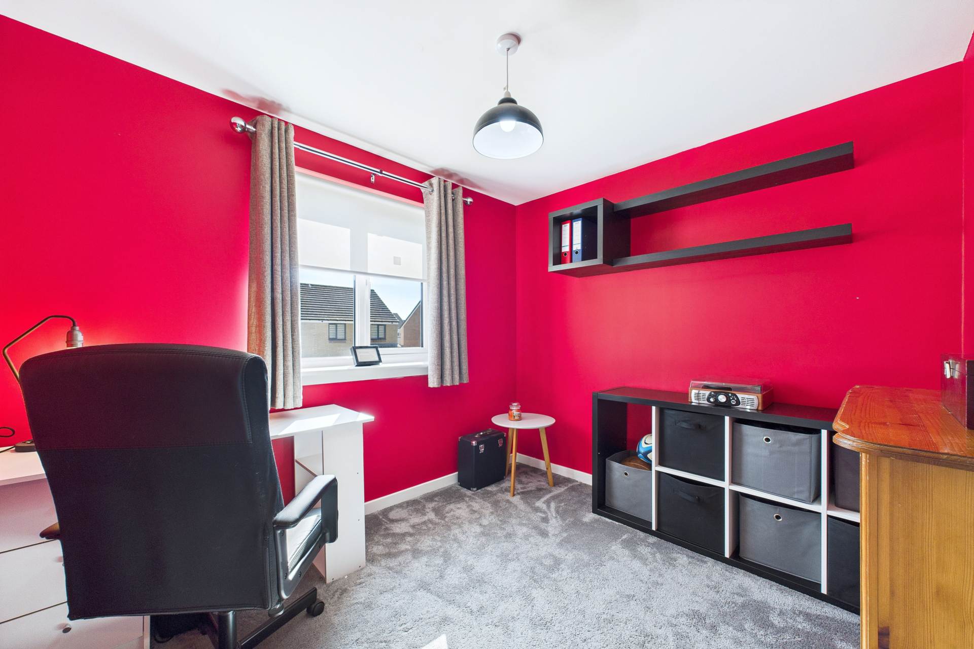 Aquitania Crescent, Larkhall