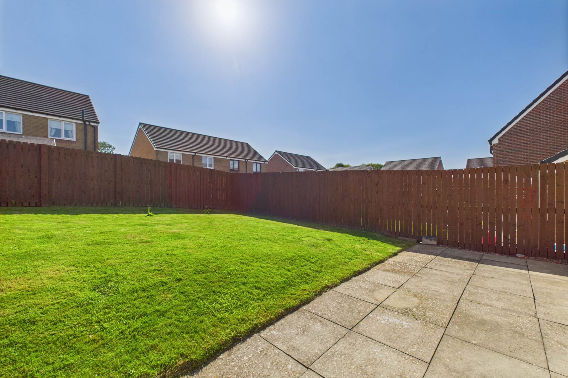 Aquitania Crescent, Larkhall
