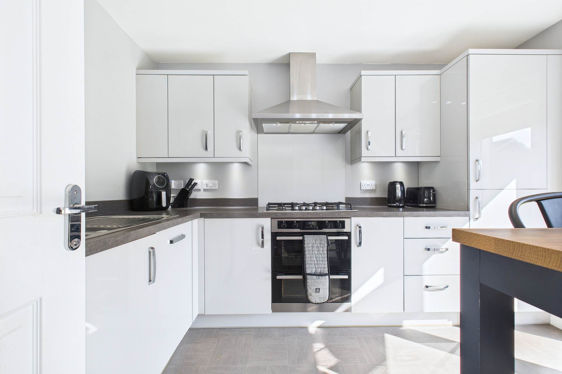 Aquitania Crescent, Larkhall