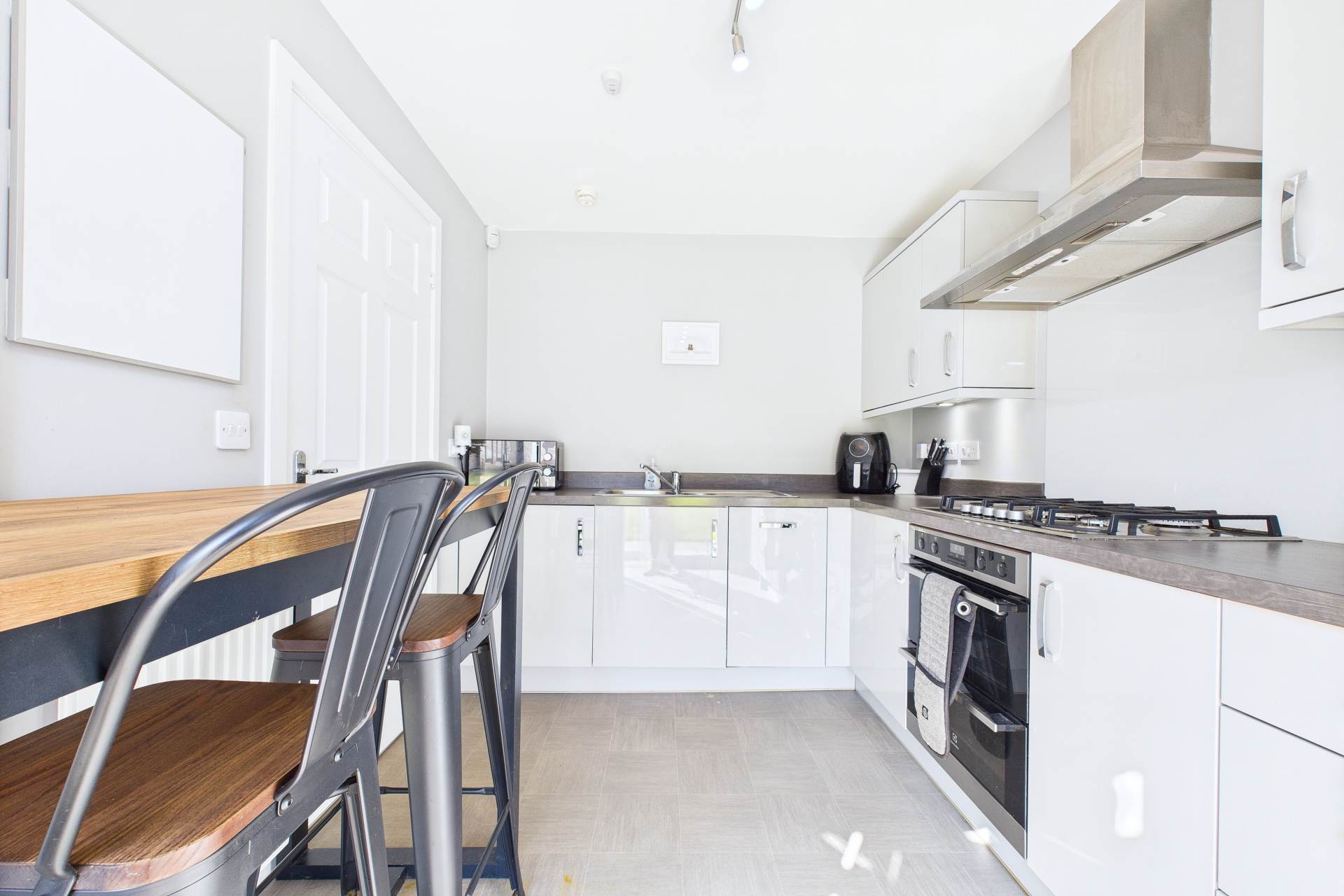 Aquitania Crescent, Larkhall