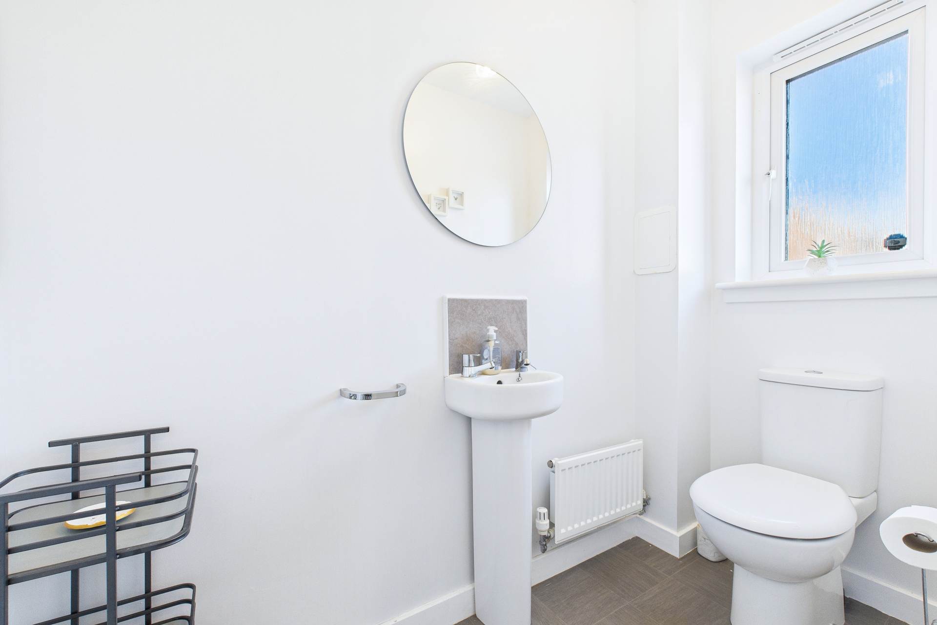 Aquitania Crescent, Larkhall