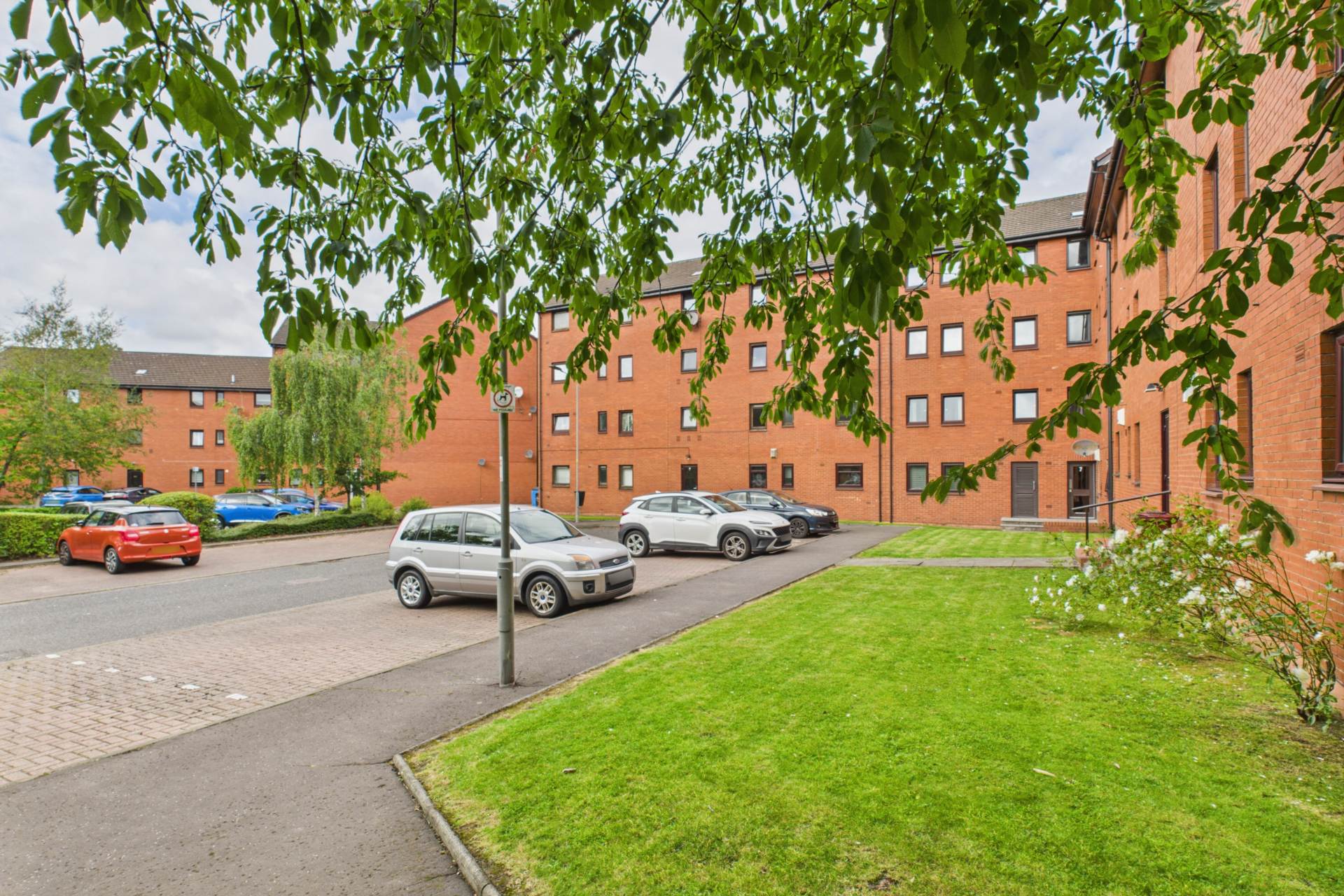 Burnhill Quadrant, Rutherglen, Glasgow
