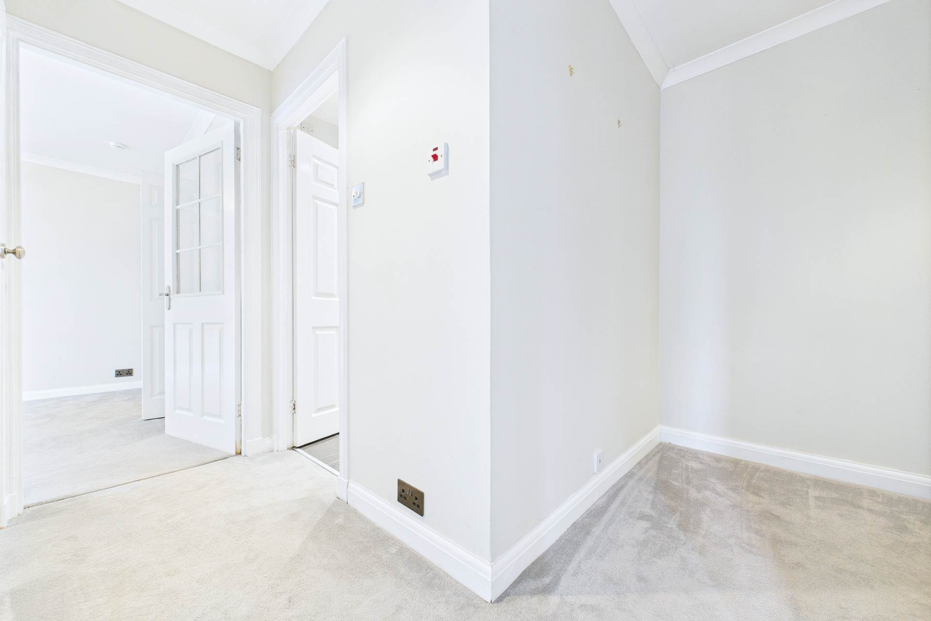 Mahon Court, Glasgow