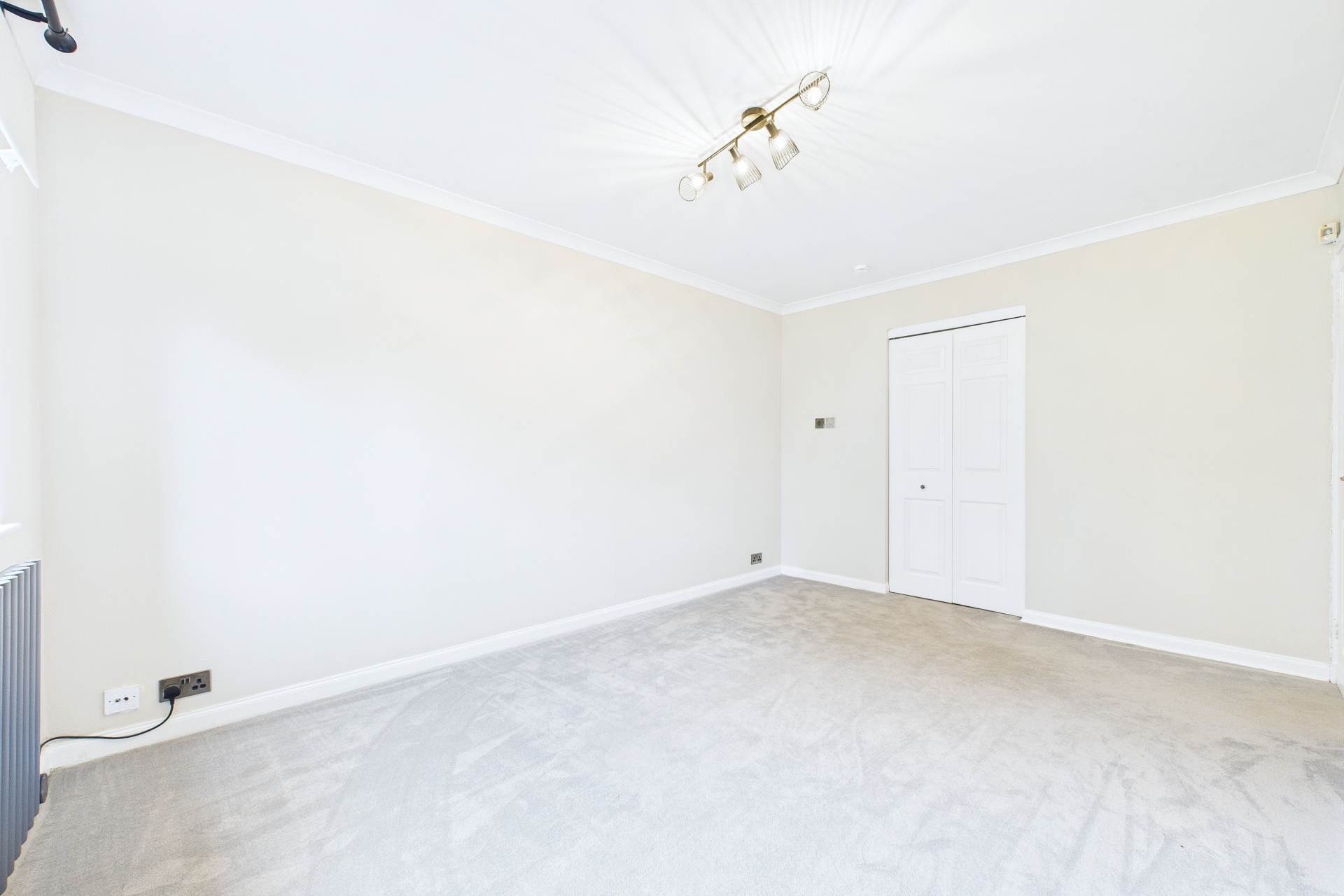 Mahon Court, Glasgow