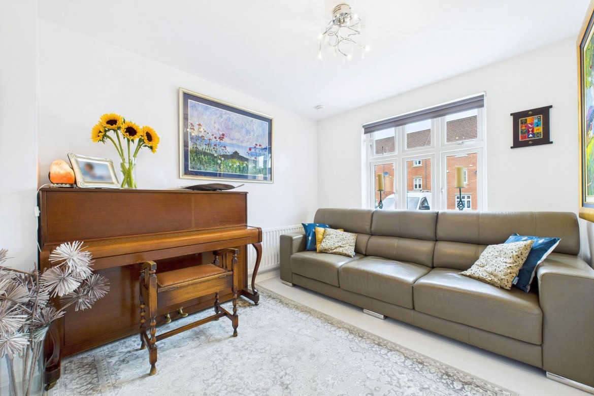 Images for Toul Gardens, Motherwell