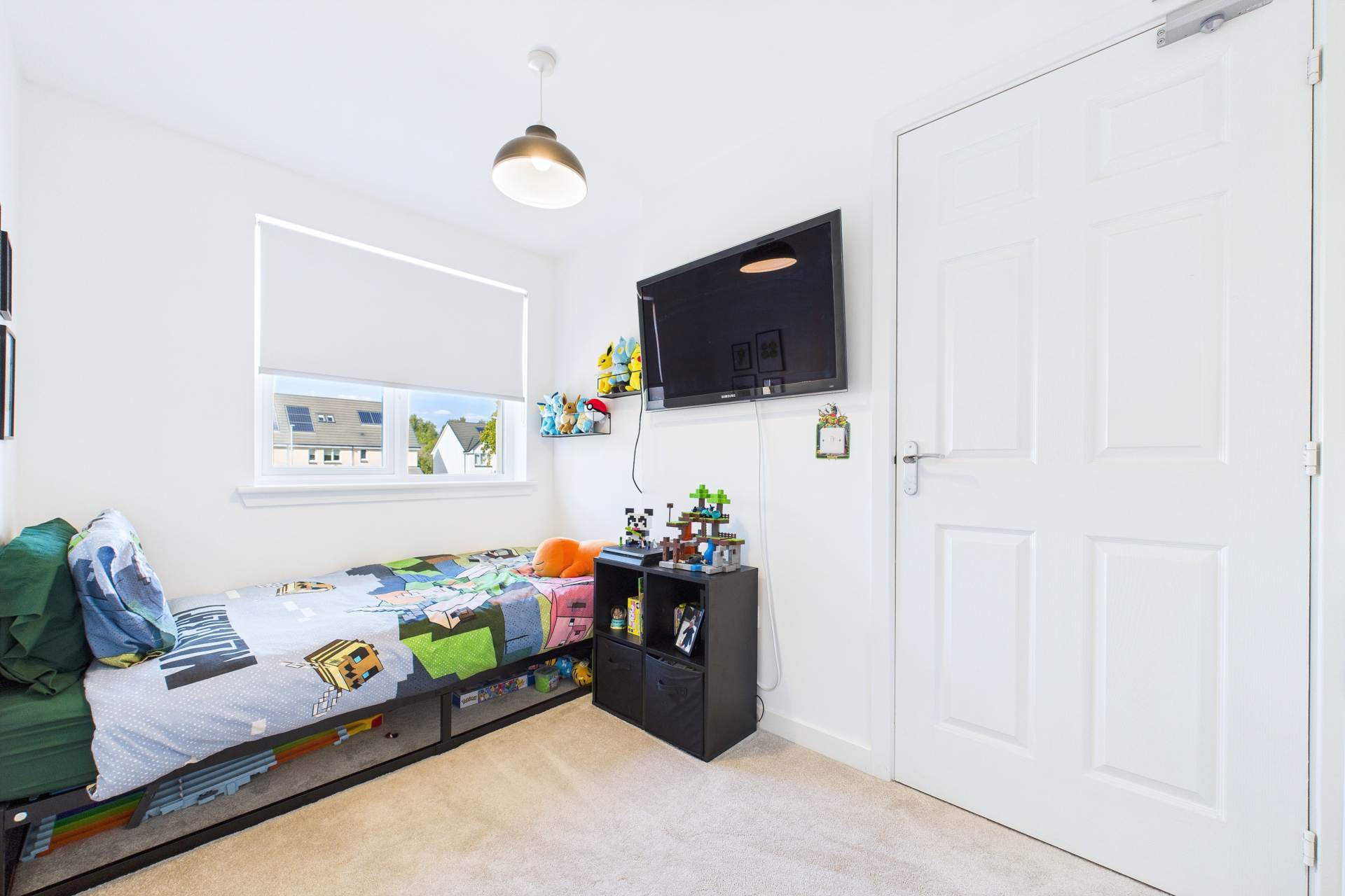 Lotus Crescent, Cleland