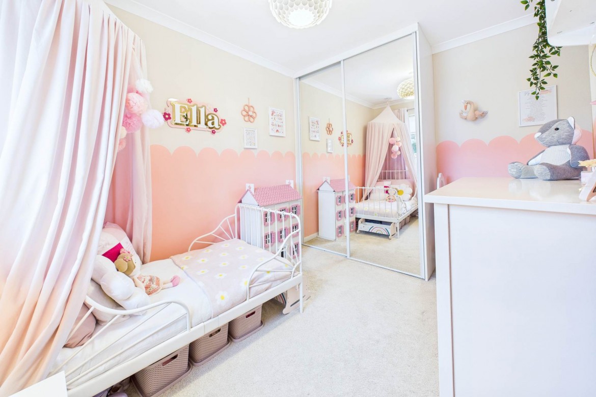 Images for Currieside Avenue, Shotts