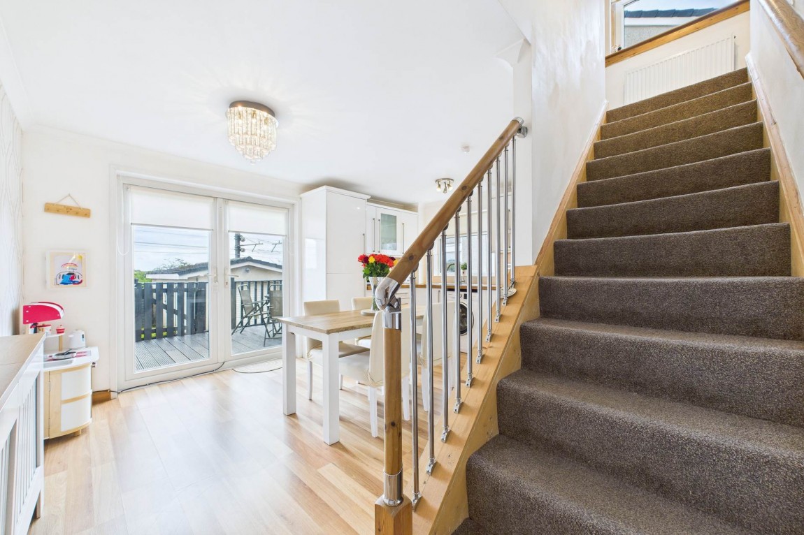 Images for Currieside Avenue, Shotts